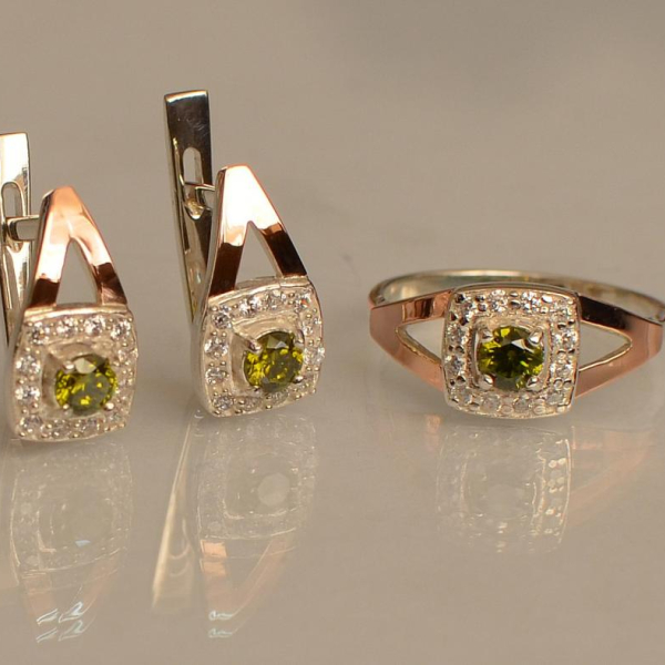 Срібний гарнітур з золотими пластинами