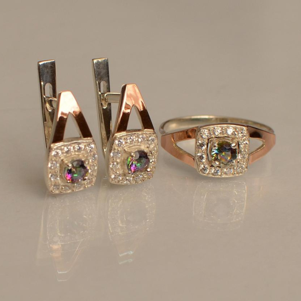 Срібний гарнітур з золотими пластинами