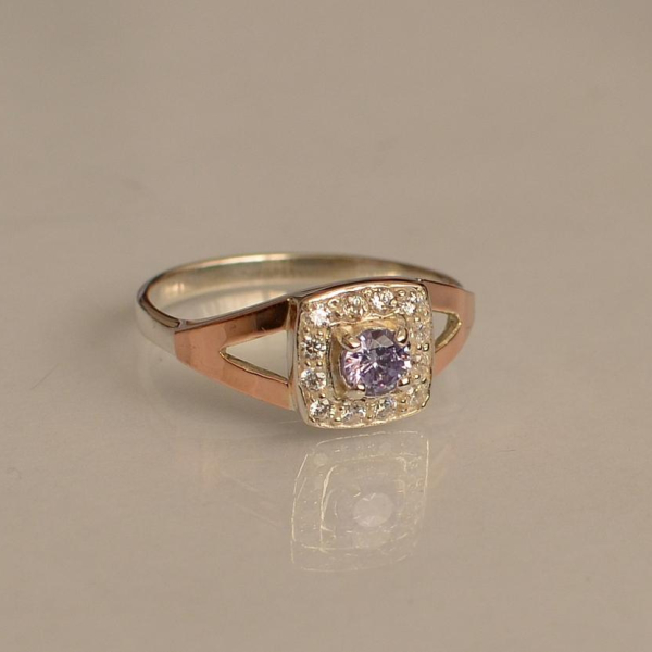 Срібна каблучка  зі вставками з золота