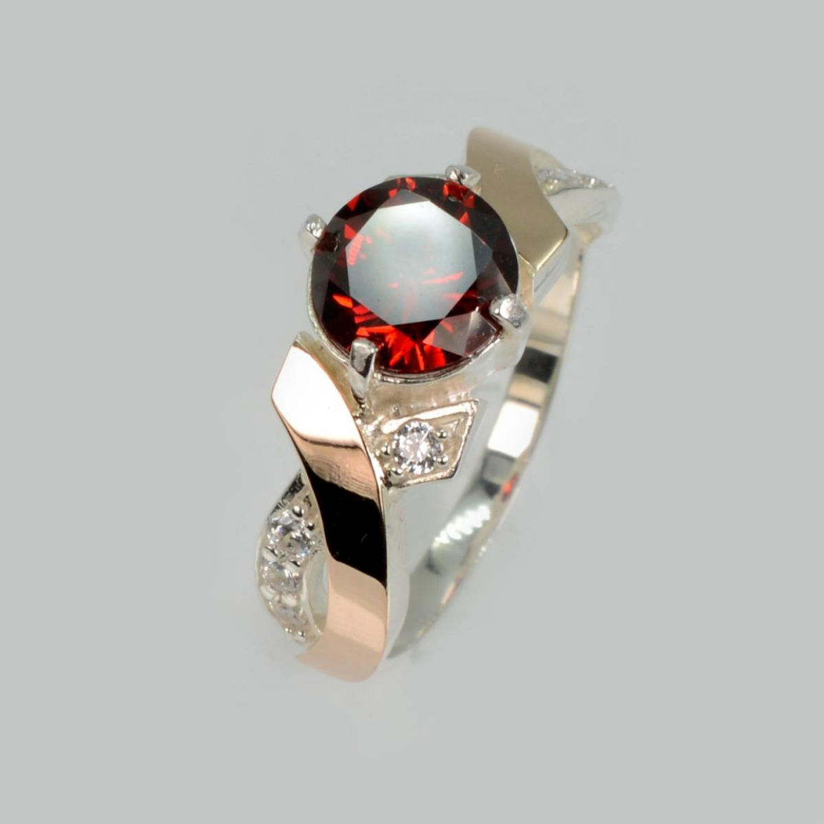 Срібна каблучка  с напайками из золота