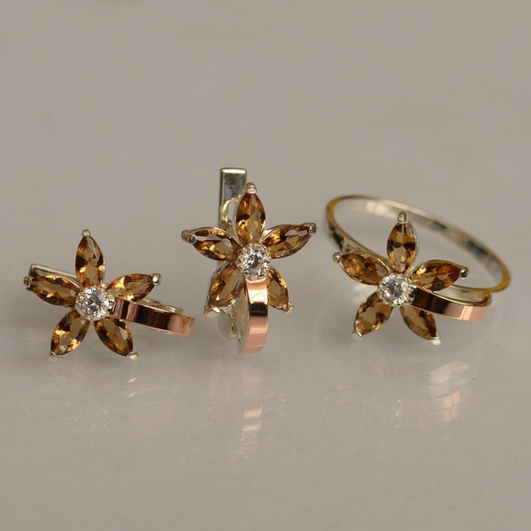 Срібний набір з золотими напайками