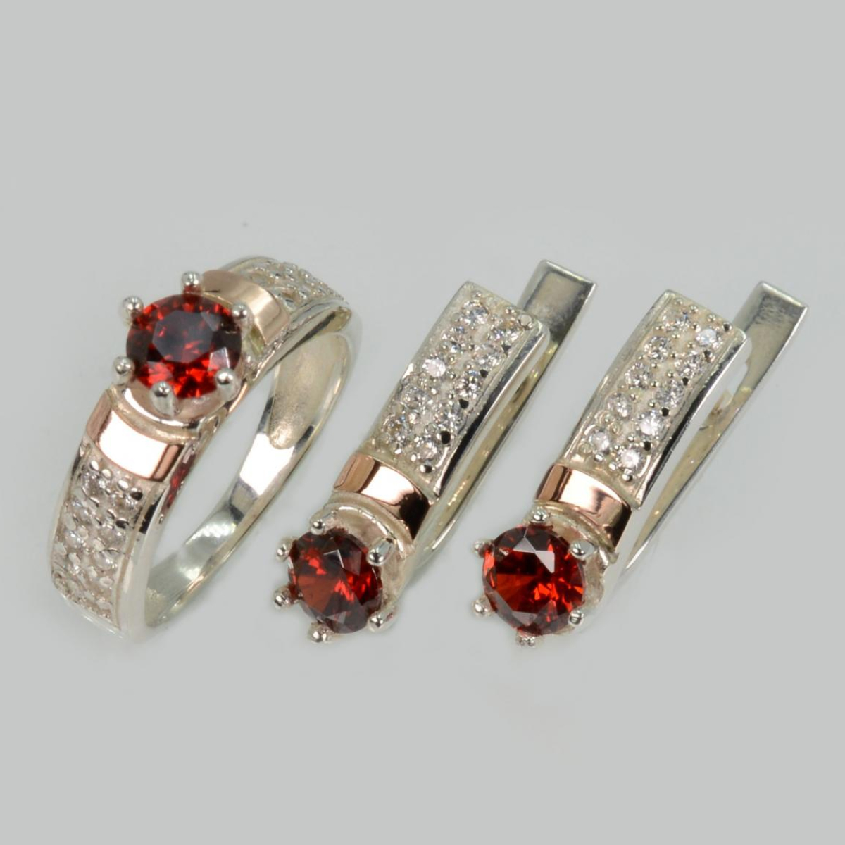 Срібний гарнітур з пластинами із золота