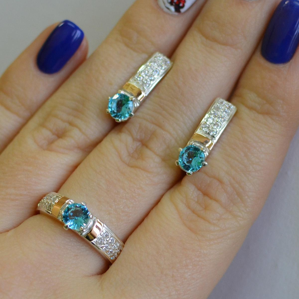 Срібний гарнітур з пластинами із золота