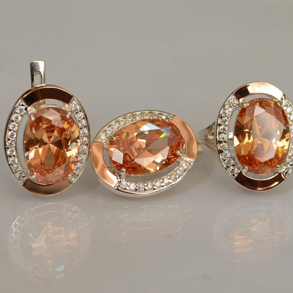 Срібний гарнітур зі вставками з золота