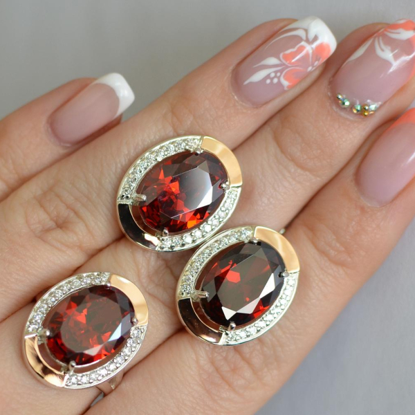 Срібний гарнітур зі вставками з золота