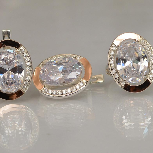 Срібний гарнітур зі вставками з золота