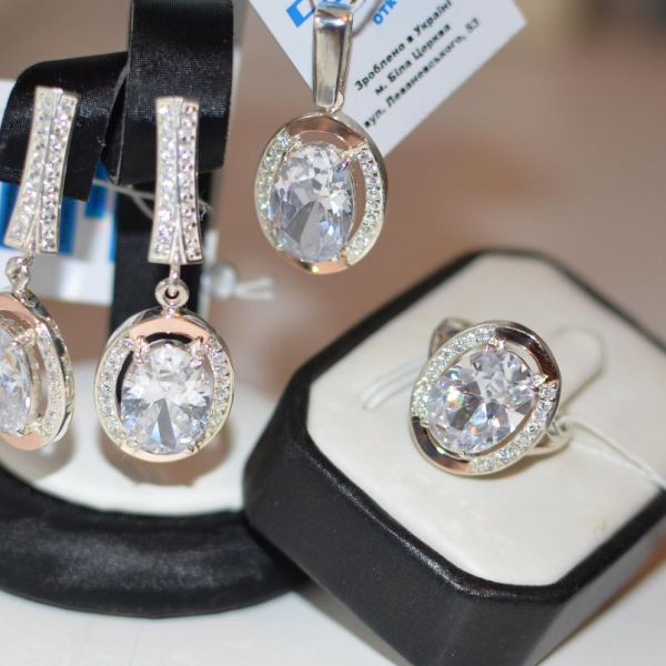 Срібний комплект з золотими пластинами