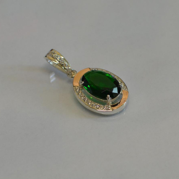 Серебряная подвеска со вставками из золота