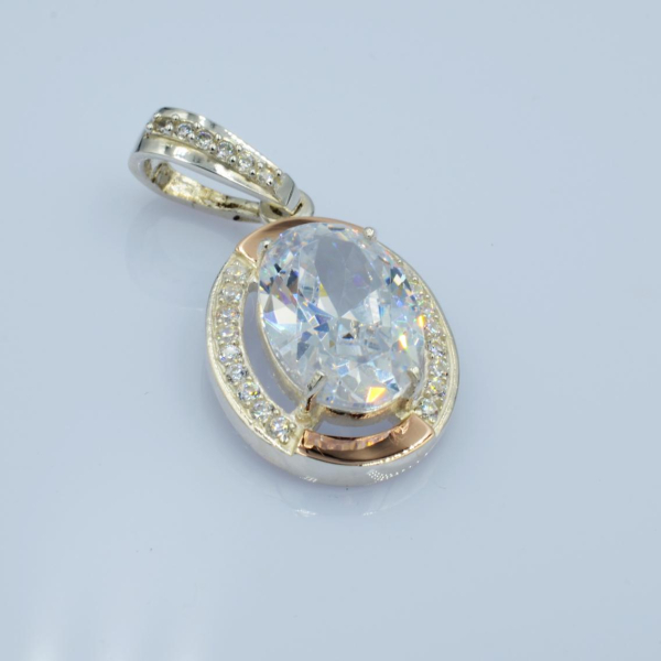 Серебряная подвеска со вставками из золота