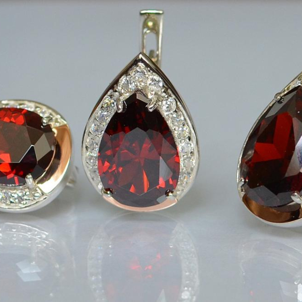 Срібний гарнітур з золотом