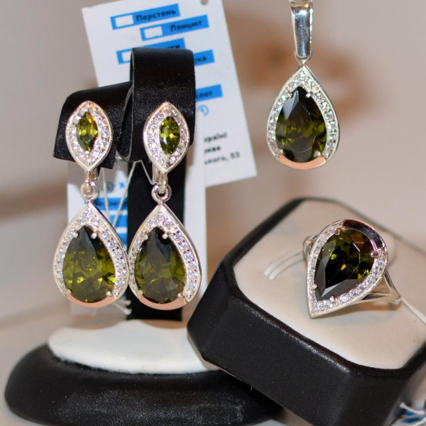 Срібний набір з напайками з золота