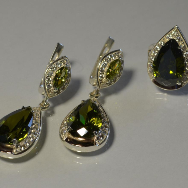 Срібний набір з напайками з золота