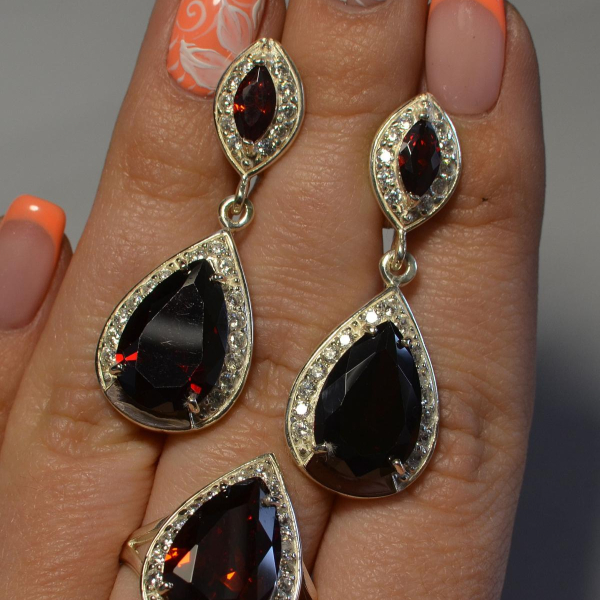 Срібний набір з напайками з золота