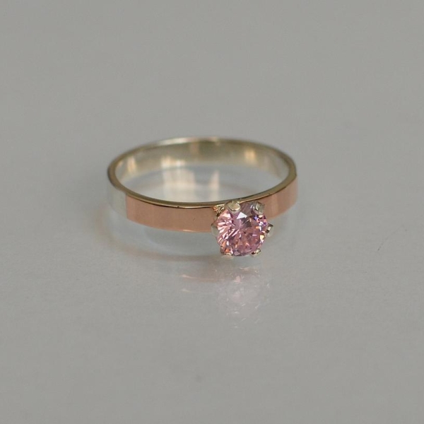 Срібна каблучка з золотими напайками