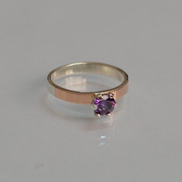 Срібна каблучка з золотими напайками