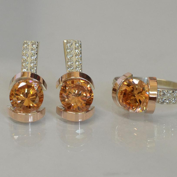 Срібний гарнітур з золотими накладками