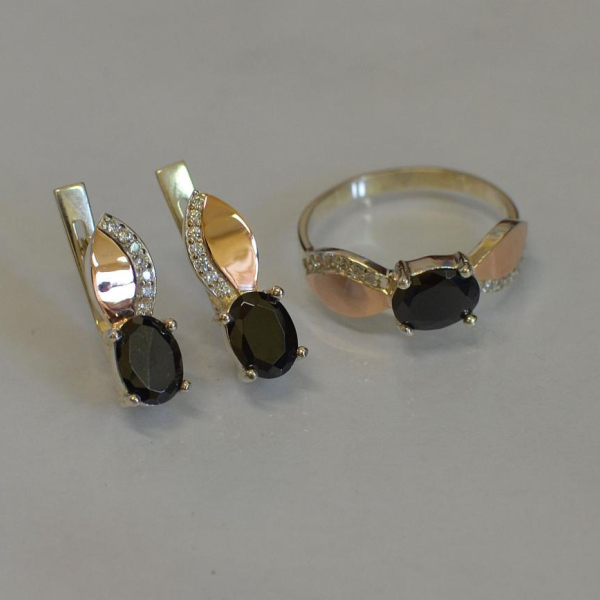 Срібний набір з золотими напайками