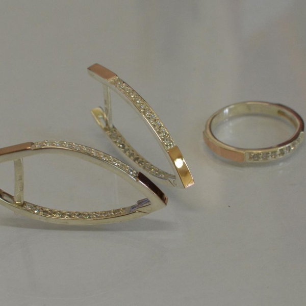 Срібний набір з пластинами із золота