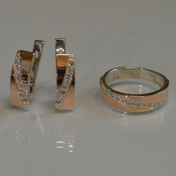 Срібний комплект із золотими вставками