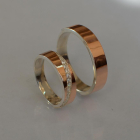 Пара срібних обручок