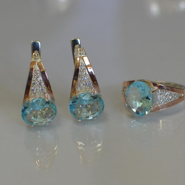 Срібний набір зі вставками з золота