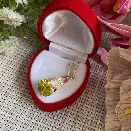 Срібна підвіска з пластинами золота