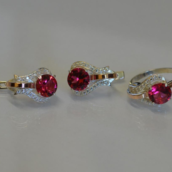 Срібний гарнітур з пластинами із золота