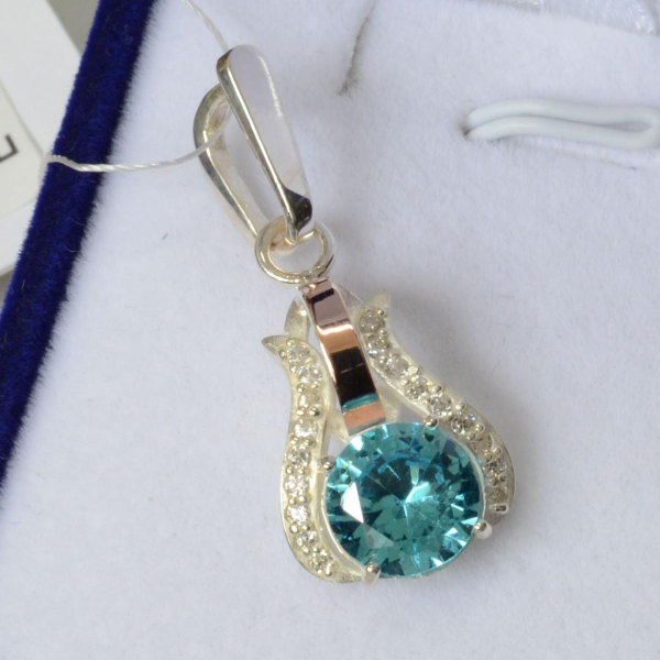 Срібна підвіска з пластинами золота