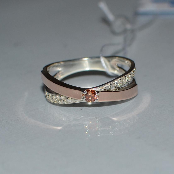 Серебряное кольцо со вставками из золота