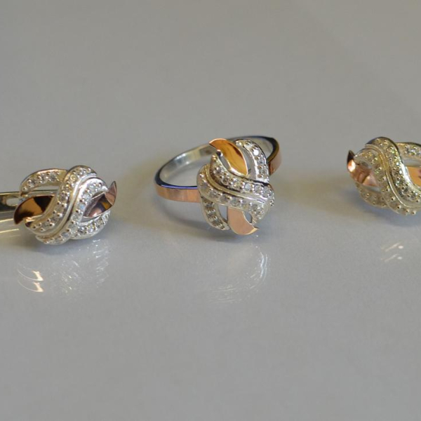 Срібний гарнітур з золотими накладками