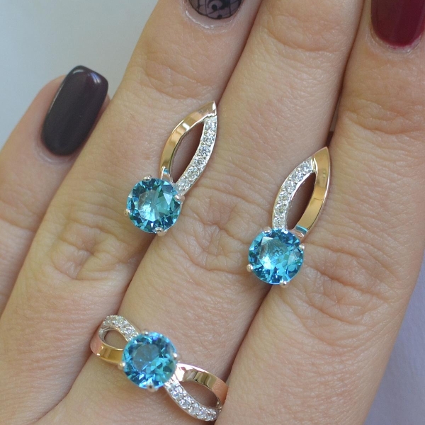 Срібний комплект зі вставками з золота