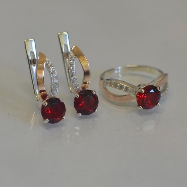 Срібний комплект зі вставками з золота