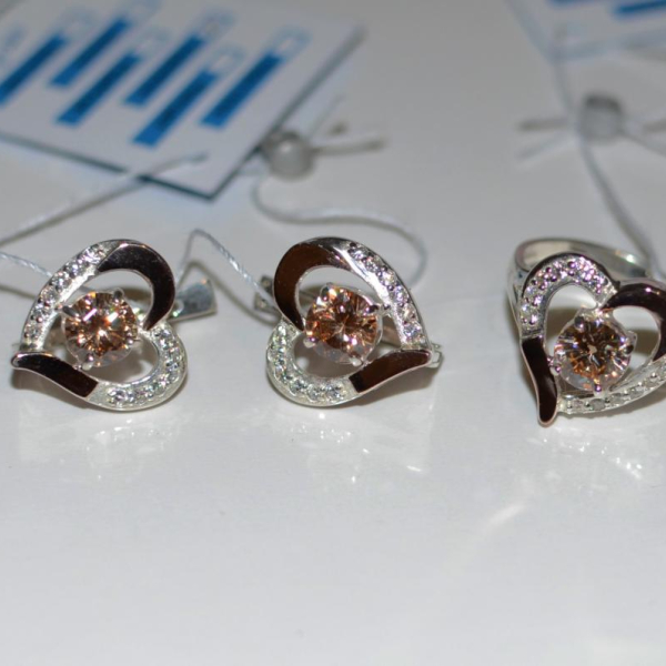 Срібний комплект зі вставками з золота