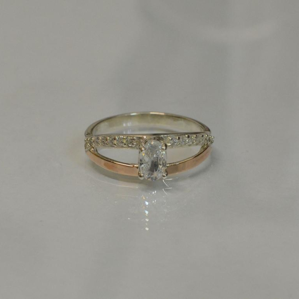 Срібна каблучка  зі вставками з золота