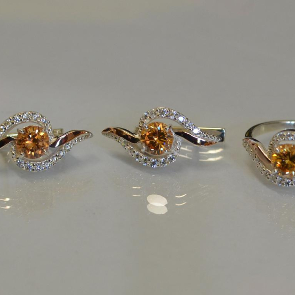 Серебряный набор с золотыми пластинами