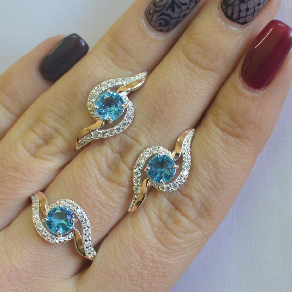 Серебряный набор с золотыми пластинами