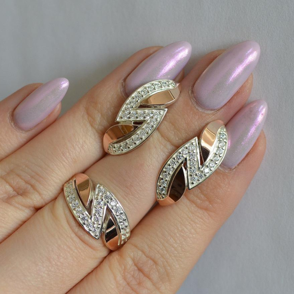 Срібний набір із золотими пластинами