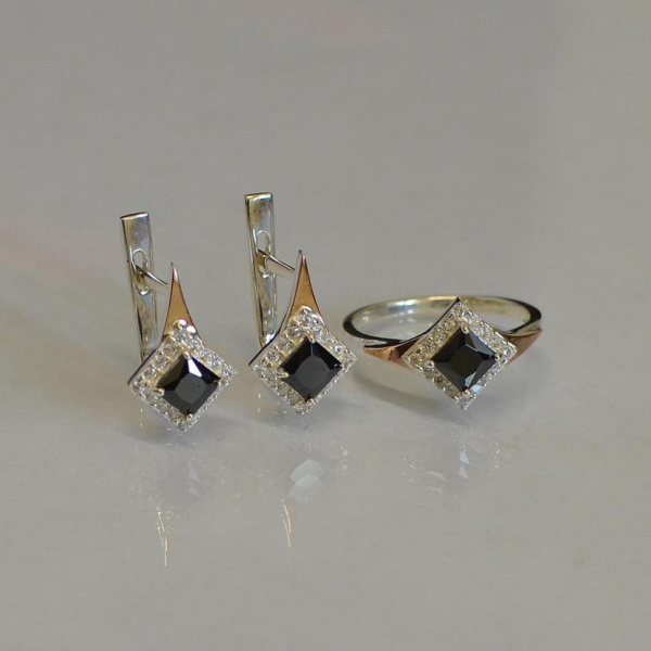 Срібний комплект з золотими вставками