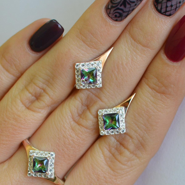 Срібний комплект з золотими вставками