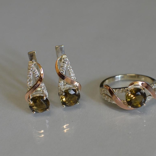 Срібний комплект прикрас з золотими вставкми