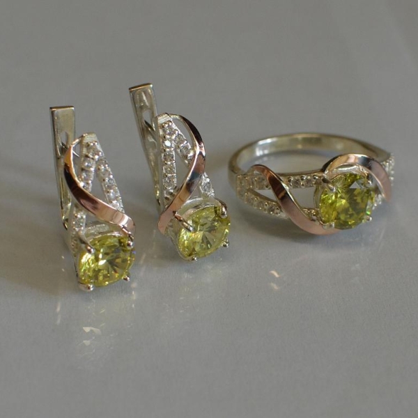 Срібний комплект прикрас з золотими вставкми