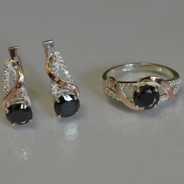 Срібний комплект прикрас з золотими вставкми