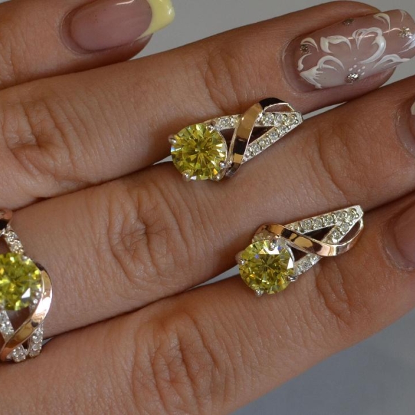 Срібний комплект прикрас з золотими вставкми