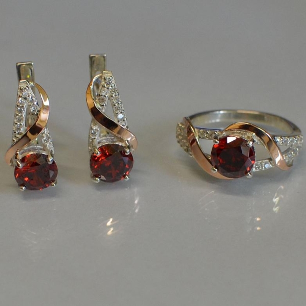 Срібний комплект прикрас з золотими вставкми