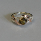 Каблучка срібна з золотими наклакдами та кубічним цирконієм