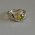 Каблучка срібна з золотими наклакдами та кубічним цирконієм