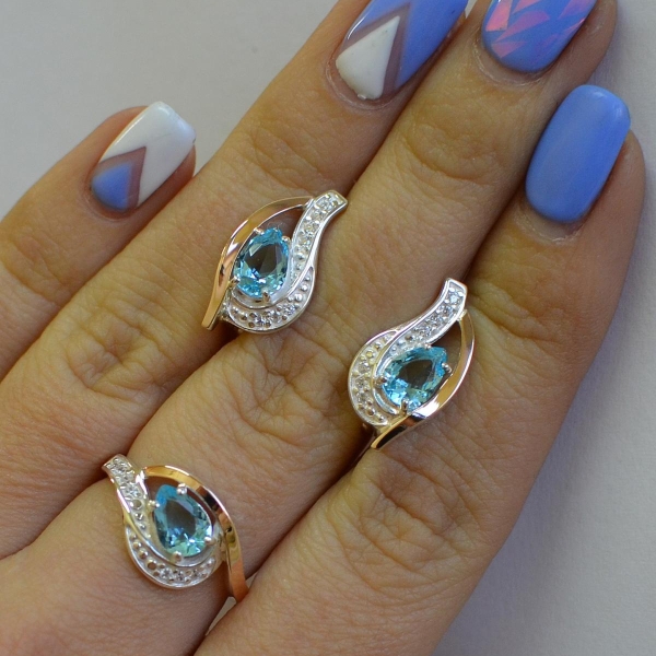 Гарнітур із срібла