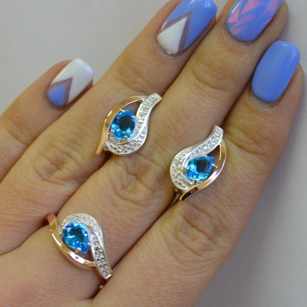 Гарнітур із срібла