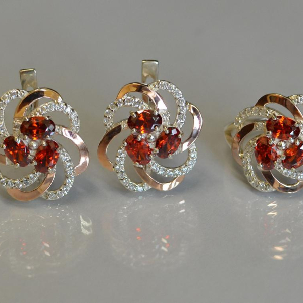 Набор серебряный с золотыми напайками(пластинами)