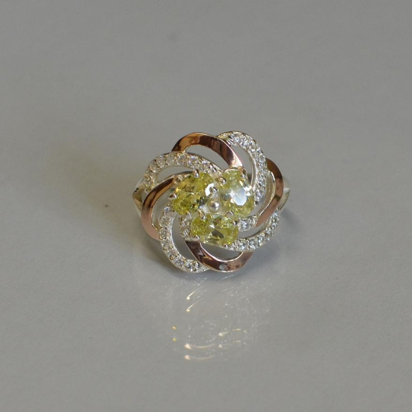 Каблучка із срібла з золотими напайками (пластинами)